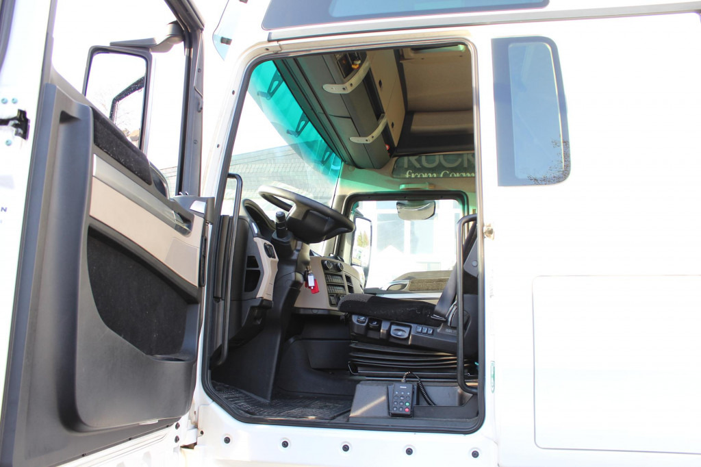MAN TGX 18.510 E6 XXL Retarder Kühlbox Navi VIN: LP - Tractor unit: picture 3 MAN TGX 18.510 E6 XXL Retarder Kühlbox Navi VIN: LP - Tractor unit: picture 3