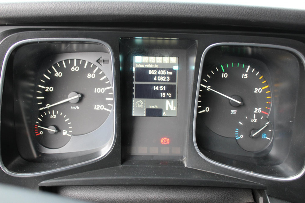 Mercedes-Benz Actros 1843 E6   ACC   LDW   Vollspoiler - Tractor unit: picture 5 Mercedes-Benz Actros 1843 E6   ACC   LDW   Vollspoiler - Tractor unit: picture 5