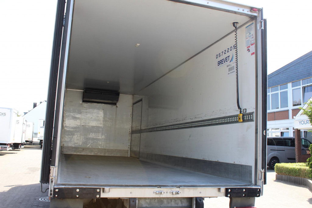 Refrigerator truck Volvo FL 260 E6  TK T800R  16t  Strom  Türen+LBW  FRC: picture 15 Refrigerator truck Volvo FL 260 E6  TK T800R  16t  Strom  Türen+LBW  FRC: picture 15