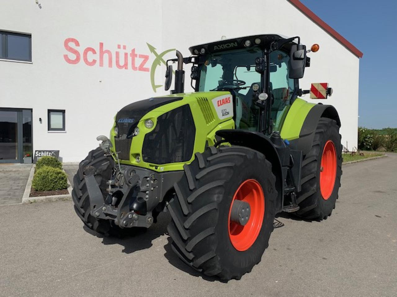 CLAAS Axion 870 CMATIC mit Cebis Touch und GPS S10, Top Zustand, Baujahr 2018 - Farm tractor: picture 1 CLAAS Axion 870 CMATIC mit Cebis Touch und GPS S10, Top Zustand, Baujahr 2018 - Farm tractor: picture 1