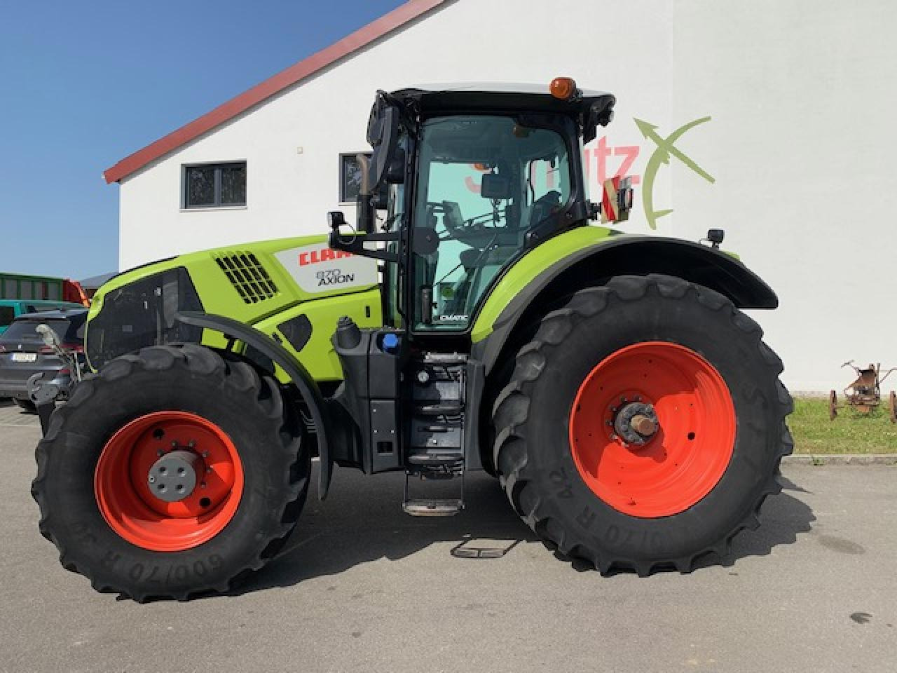 CLAAS Axion 870 CMATIC mit Cebis Touch und GPS S10, Top Zustand, Baujahr 2018 - Farm tractor: picture 2 CLAAS Axion 870 CMATIC mit Cebis Touch und GPS S10, Top Zustand, Baujahr 2018 - Farm tractor: picture 2