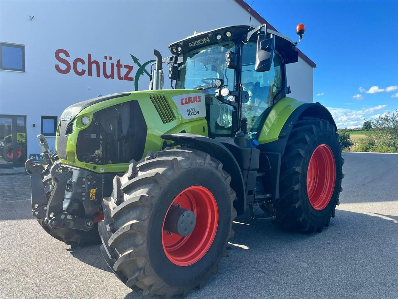 CLAAS Axion 870 CMATIC mit S10 GPS und Cebis Touch, Vorderreifen NEU - Farm tractor: picture 1 CLAAS Axion 870 CMATIC mit S10 GPS und Cebis Touch, Vorderreifen NEU - Farm tractor: picture 1