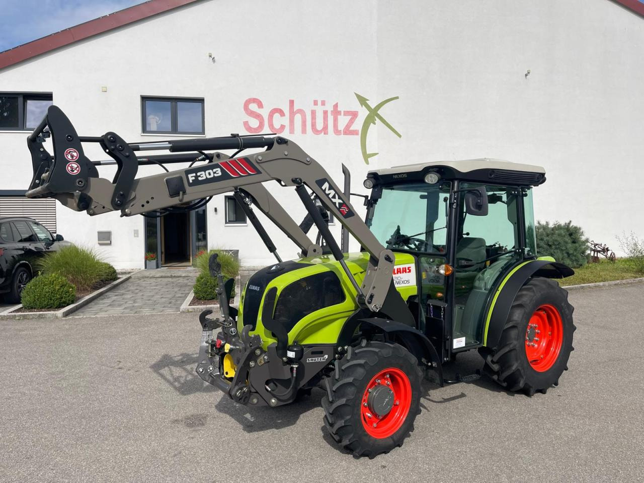 CLAAS Nexos 210 mit Frontlader und FZW, 236Bh, NEUWERTIG! - Farm tractor: picture 1 CLAAS Nexos 210 mit Frontlader und FZW, 236Bh, NEUWERTIG! - Farm tractor: picture 1