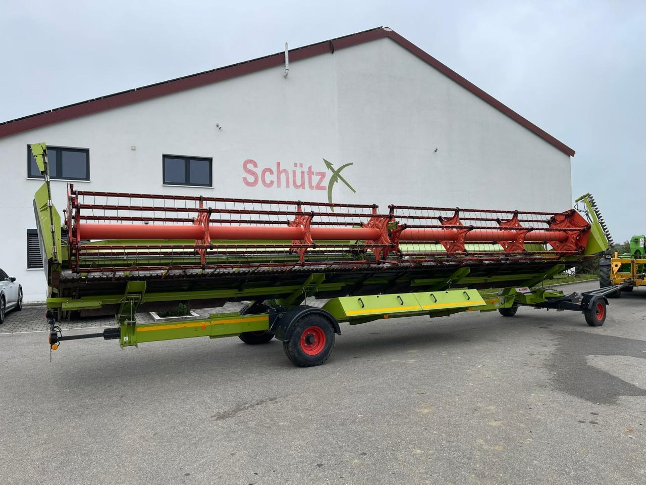 CLAAS Schneidwerk V1050 inkl. Raps, Bj. 2008 - Grain header: picture 1 CLAAS Schneidwerk V1050 inkl. Raps, Bj. 2008 - Grain header: picture 1