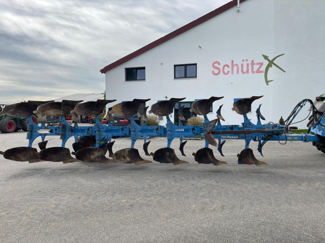 Lemken Vari Diamant 9X 6/7L100, 7-Schar Lemken Pflug mit Packerarm - Plow: picture 1 Lemken Vari Diamant 9X 6/7L100, 7-Schar Lemken Pflug mit Packerarm - Plow: picture 1