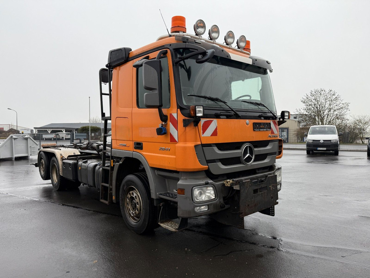 Mercedes-Benz Actros 2841L 6x2 Kranhydraulik Multilift Winterd - Hook lift truck: picture 3 Mercedes-Benz Actros 2841L 6x2 Kranhydraulik Multilift Winterd - Hook lift truck: picture 3