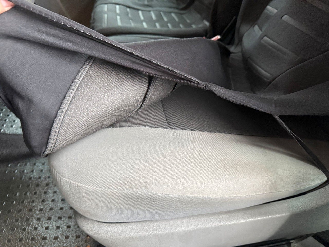 Volkswagen VW T 5 2,0 TDI  Doka AHK Klima 114 PS - Flatbed van, Combi van: picture 4 Volkswagen VW T 5 2,0 TDI  Doka AHK Klima 114 PS - Flatbed van, Combi van: picture 4