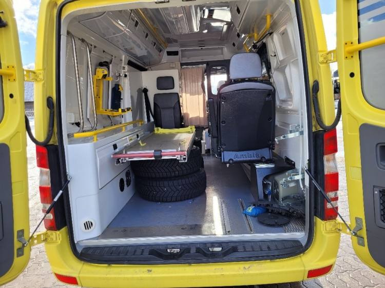 MERCEDES – BENZ SPRINTER 3.0D AMBULANCE (PROFILE) KLIMA 2.2016 EURO 6 - Ambulance: picture 4 MERCEDES – BENZ SPRINTER 3.0D AMBULANCE (PROFILE) KLIMA 2.2016 EURO 6 - Ambulance: picture 4
