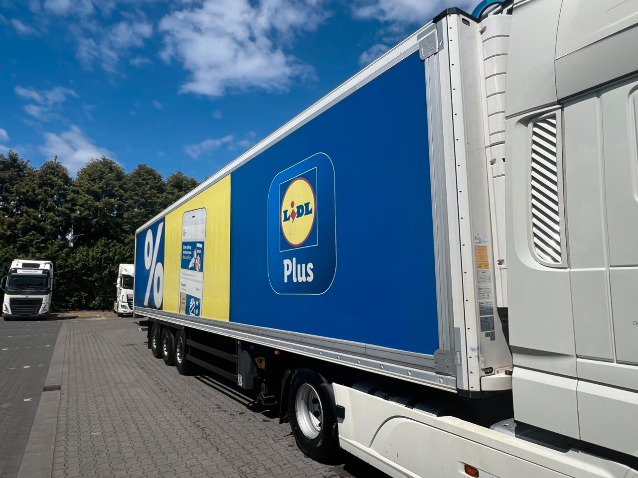Schmitz Cargobull SKO 24/L - 13.4 FP 45 Cool, Multitemp - Refrigerator semi-trailer: picture 1 Schmitz Cargobull SKO 24/L - 13.4 FP 45 Cool, Multitemp - Refrigerator semi-trailer: picture 1