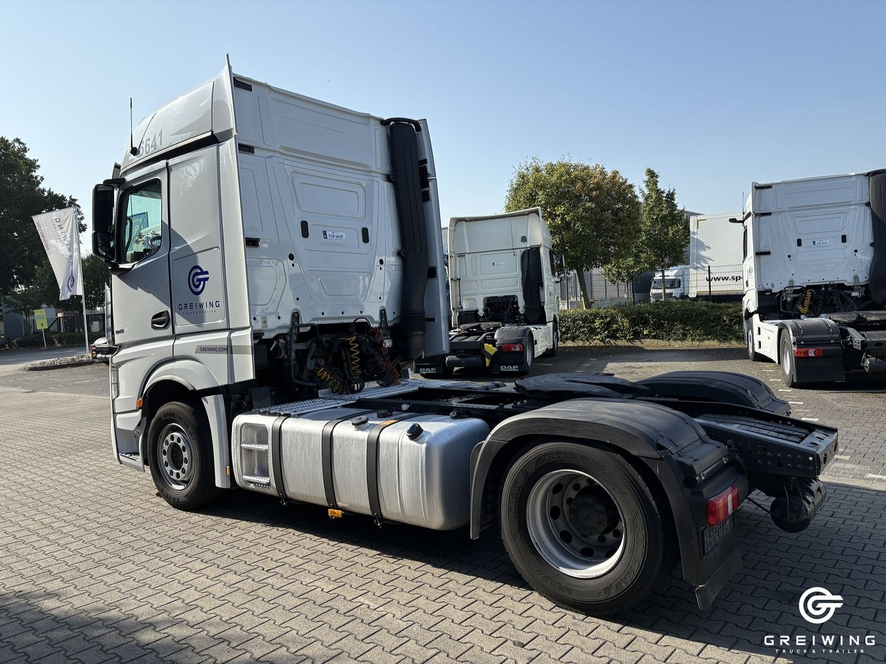 Mercedes-Benz 1845 LS 4x2, Bigspace, PTO, Retarder, ADR - Tractor unit: picture 3 Mercedes-Benz 1845 LS 4x2, Bigspace, PTO, Retarder, ADR - Tractor unit: picture 3