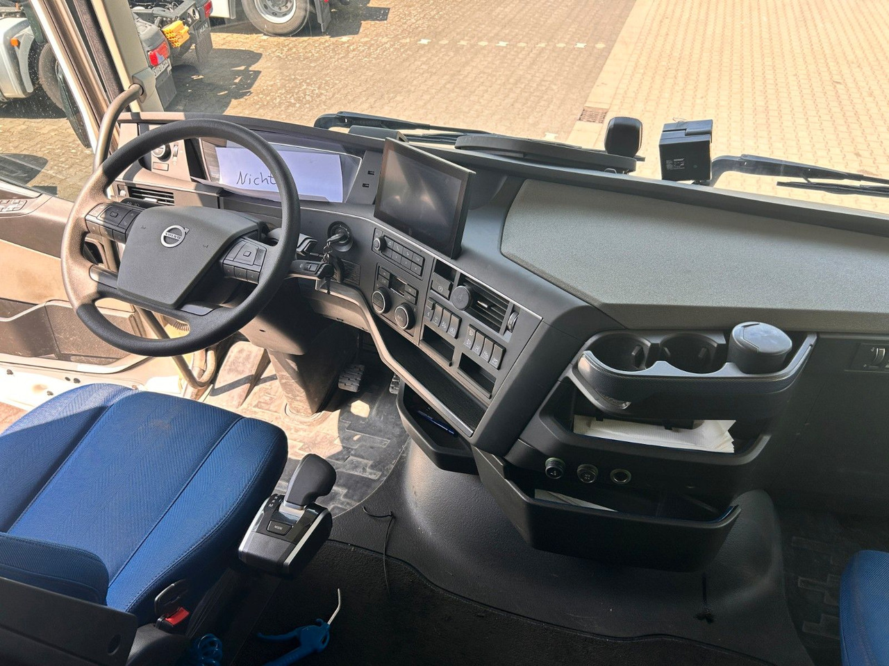 Tractor unit Volvo FH 500 4x2, Globetrotter XL, Motor- / Lagerschad: picture 9