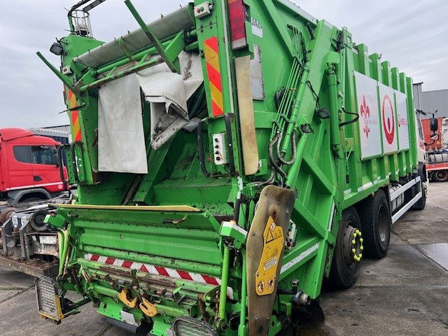 DAF CF 75.250 FAN75.250 CF 6X2 - Garbage truck: picture 3 DAF CF 75.250 FAN75.250 CF 6X2 - Garbage truck: picture 3