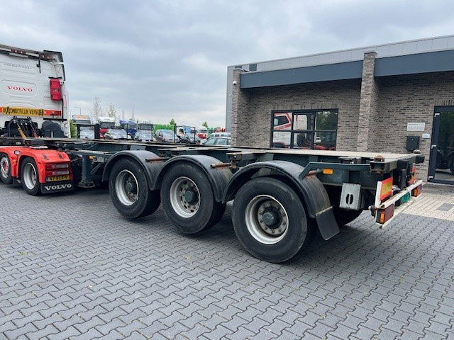 Pacton 3142 C-32 - Container transporter/ Swap body semi-trailer: picture 1 Pacton 3142 C-32 - Container transporter/ Swap body semi-trailer: picture 1