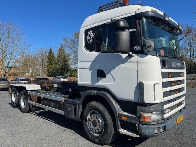 Scania R144-460 V8 .460 6x2 - Container transporter/ Swap body truck: picture 2 Scania R144-460 V8 .460 6x2 - Container transporter/ Swap body truck: picture 2