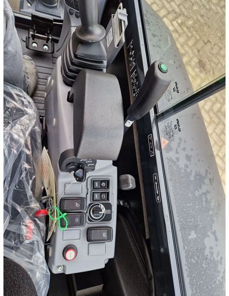 Mini excavator Kubota KX027-4 Hi-spec (NIEUW): picture 8 Mini excavator Kubota KX027-4 Hi-spec (NIEUW): picture 8