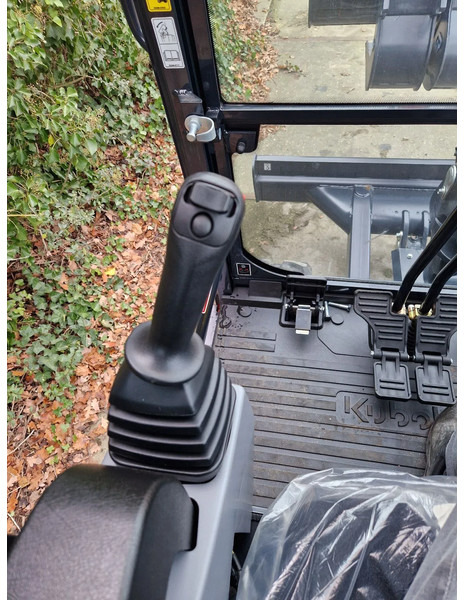 Mini excavator Kubota KX027-4 Hi-spec (NIEUW): picture 7 Mini excavator Kubota KX027-4 Hi-spec (NIEUW): picture 7