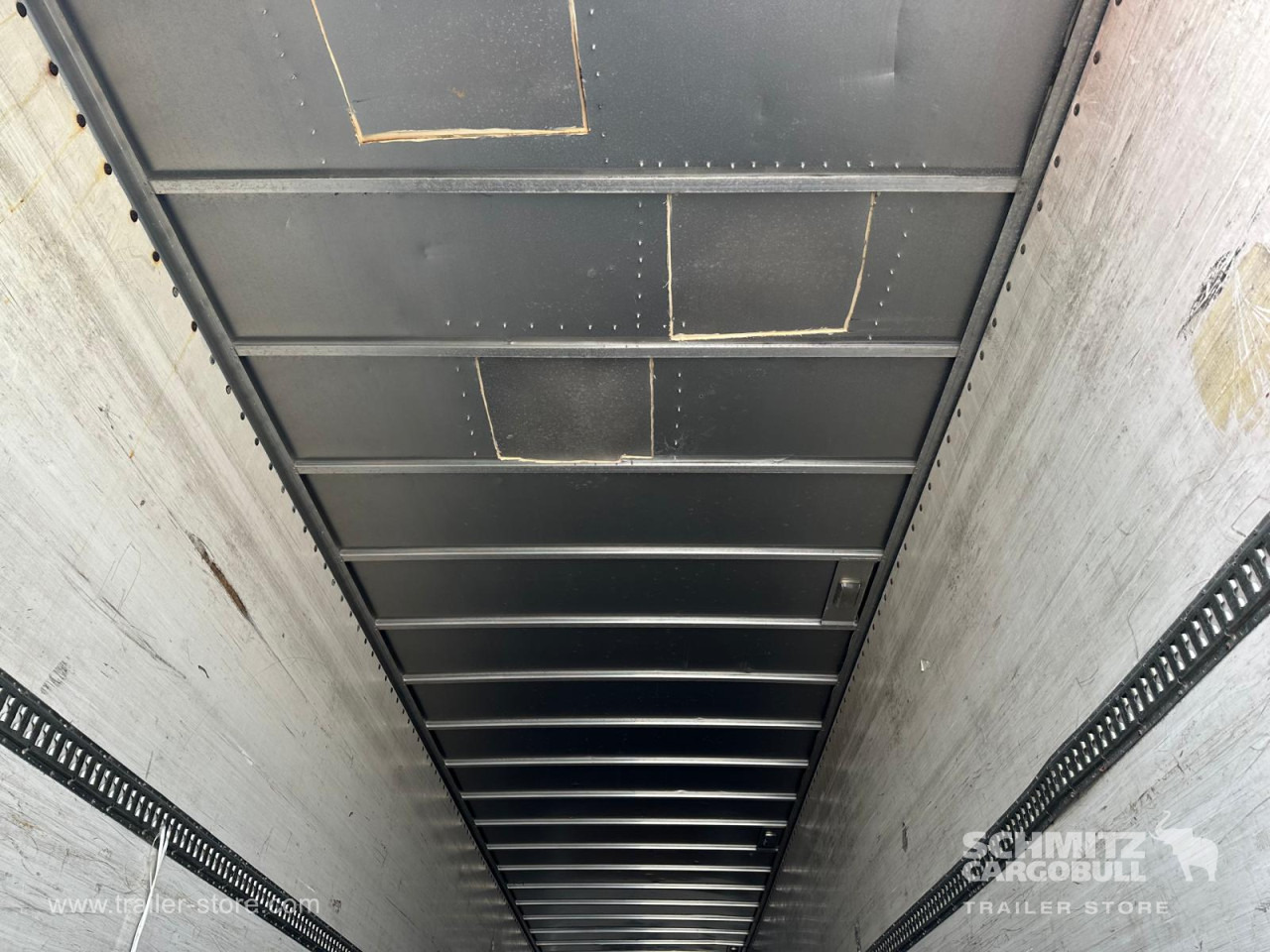 Dryfreight Standard - Closed box semi-trailer: picture 4 Dryfreight Standard - Closed box semi-trailer: picture 4