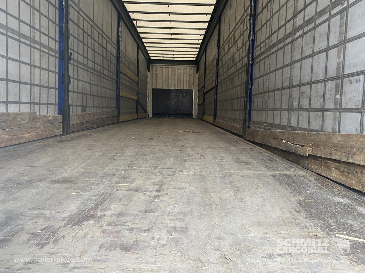 KRONE Curtainsider Standard - Curtainsider semi-trailer: picture 4 KRONE Curtainsider Standard - Curtainsider semi-trailer: picture 4