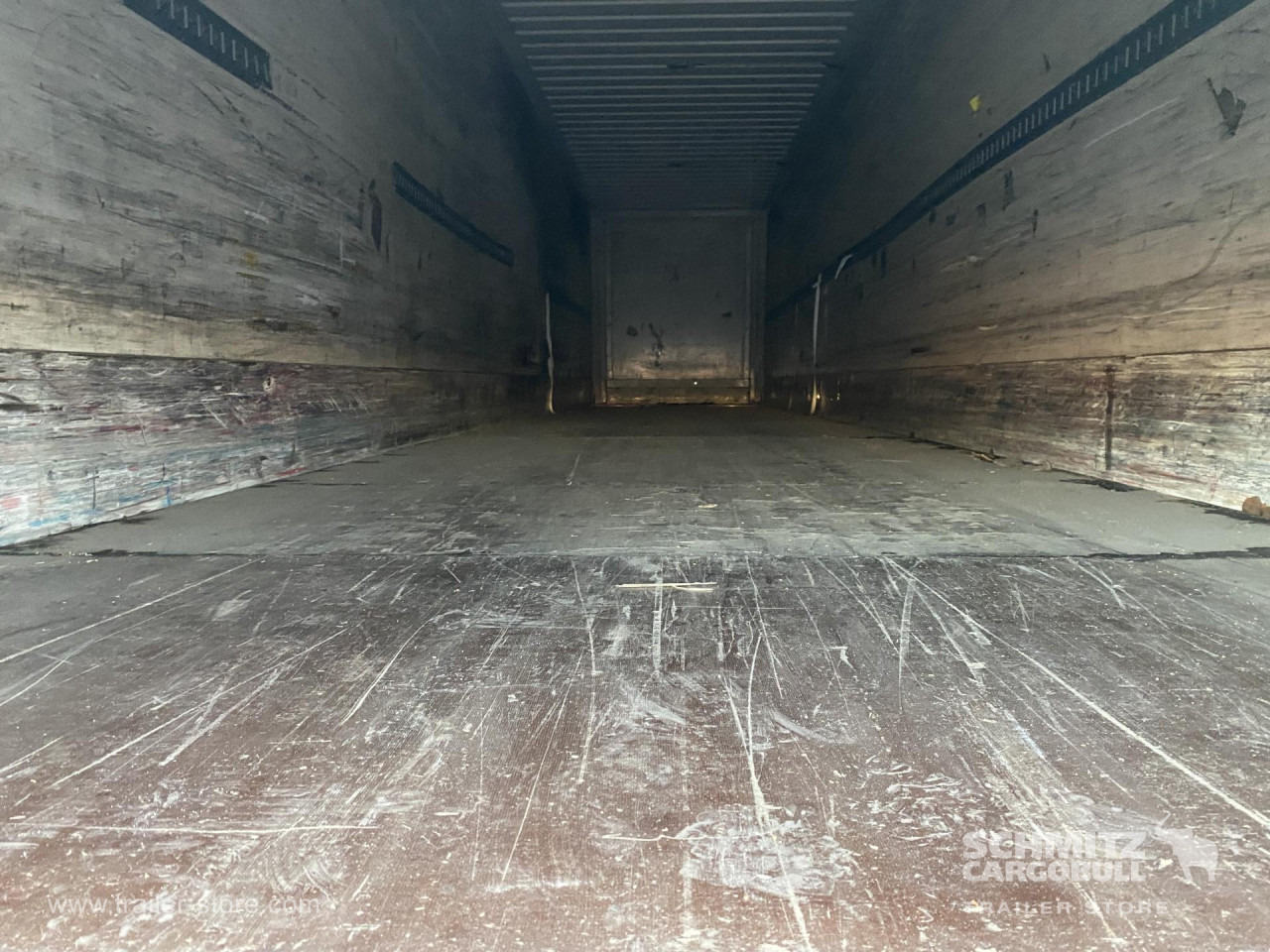 KRONE Dryfreight Standard - Closed box semi-trailer: picture 3 KRONE Dryfreight Standard - Closed box semi-trailer: picture 3