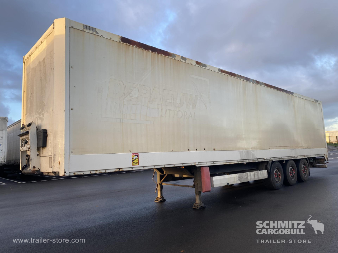 KRONE Dryfreight Standard - Closed box semi-trailer: picture 4 KRONE Dryfreight Standard - Closed box semi-trailer: picture 4