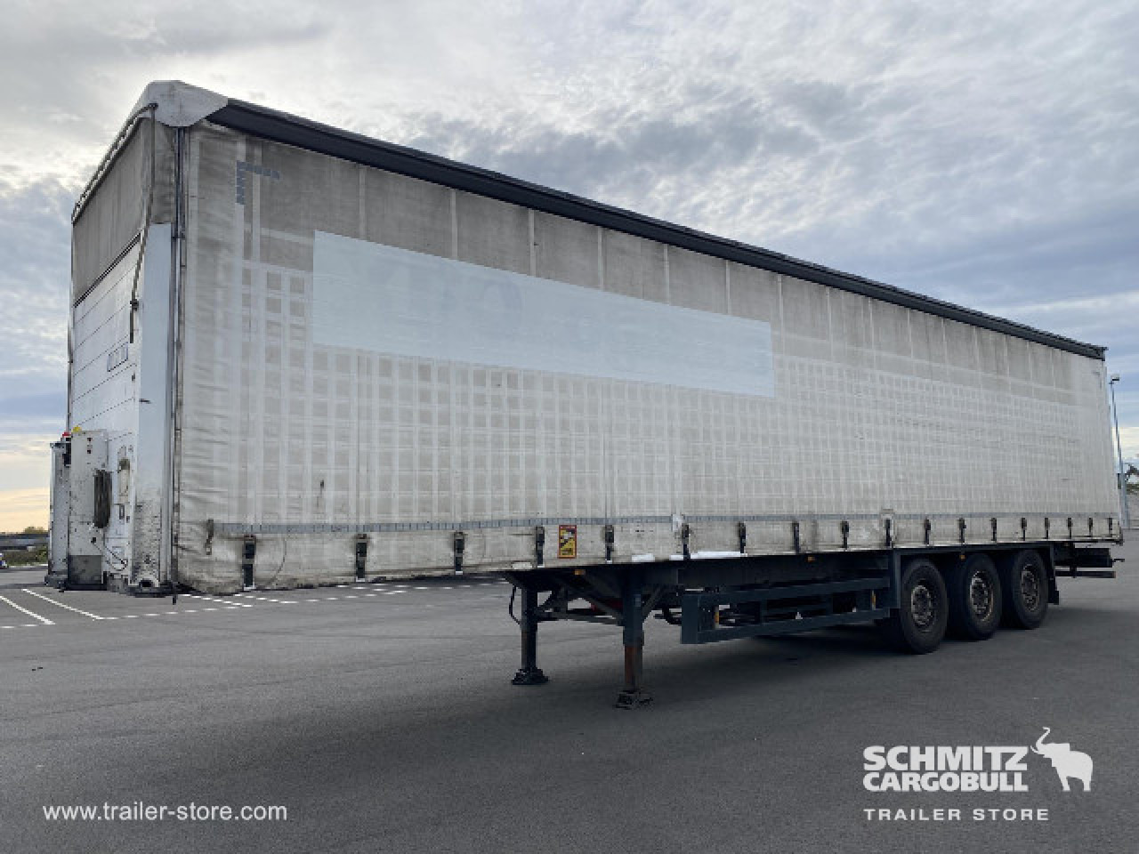 SCHMITZ Curtainsider Standard - Curtainsider semi-trailer: picture 1 SCHMITZ Curtainsider Standard - Curtainsider semi-trailer: picture 1
