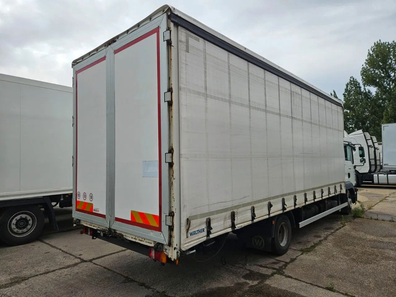 MAN TGL 8.220 4x2 BL Euro 5 EEV - Curtainsider truck: picture 4 MAN TGL 8.220 4x2 BL Euro 5 EEV - Curtainsider truck: picture 4