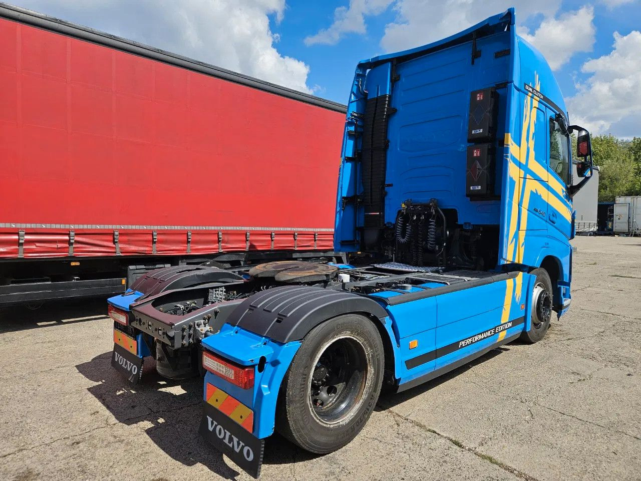 Volvo FH 540 Standard-XL-Dual Clutch Limited Edition-I - Tractor unit: picture 4 Volvo FH 540 Standard-XL-Dual Clutch Limited Edition-I - Tractor unit: picture 4