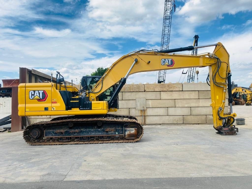 CAT 330 - Crawler excavator: picture 2 CAT 330 - Crawler excavator: picture 2