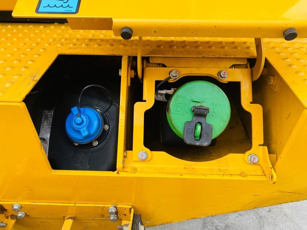 Wheel loader John Deere 824p: picture 22 Wheel loader John Deere 824p: picture 22