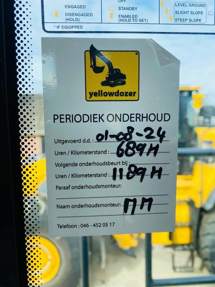 Wheel loader John Deere 824p: picture 12 Wheel loader John Deere 824p: picture 12