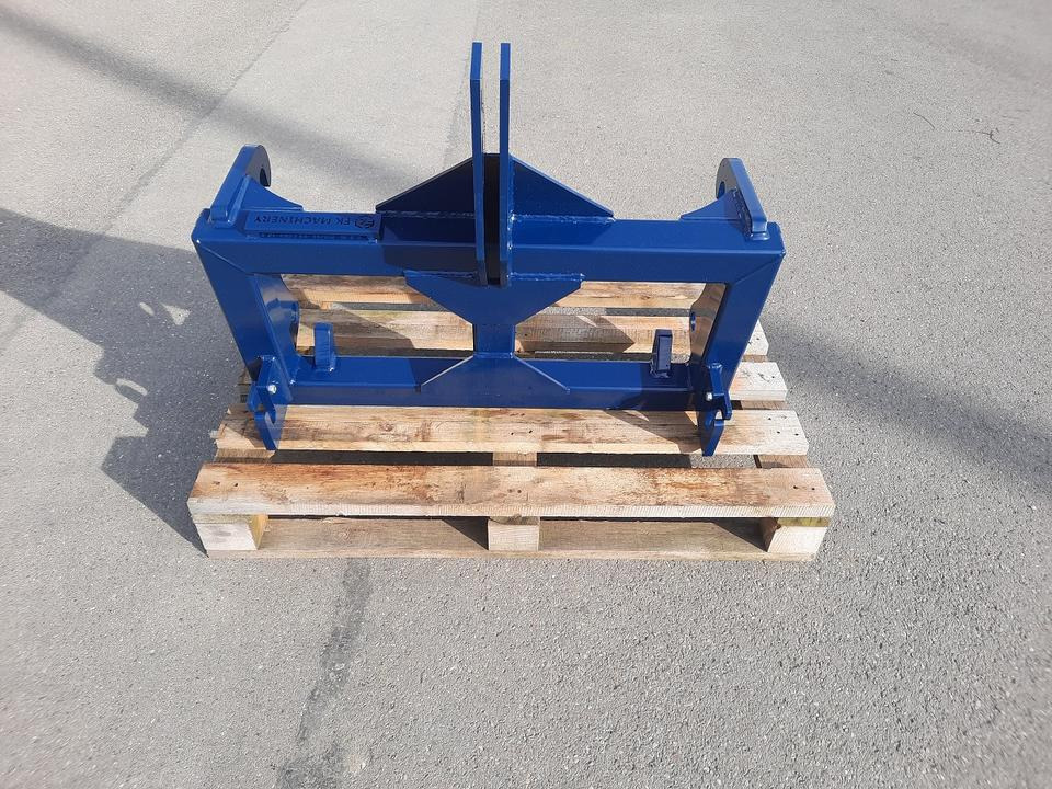 Adapter Liebherr Komatsu Cat Hoflader Radlader auf 3 Punkt Kat II - Quick coupler: picture 1 Adapter Liebherr Komatsu Cat Hoflader Radlader auf 3 Punkt Kat II - Quick coupler: picture 1