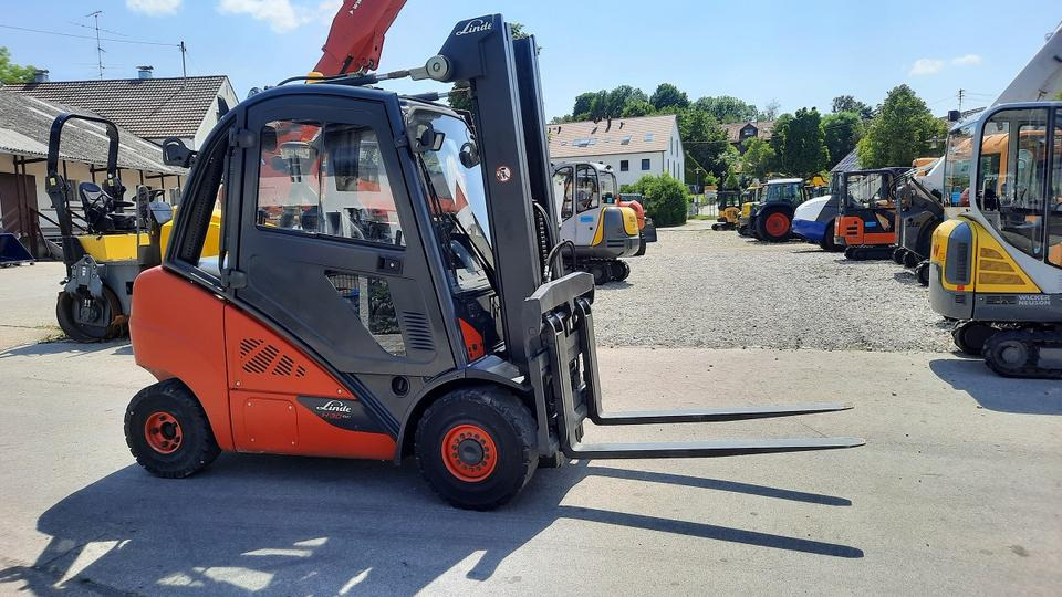 Frontstapler Linde H30D Triplex Stapler sehr schön Diesel - Diesel forklift: picture 4 Frontstapler Linde H30D Triplex Stapler sehr schön Diesel - Diesel forklift: picture 4