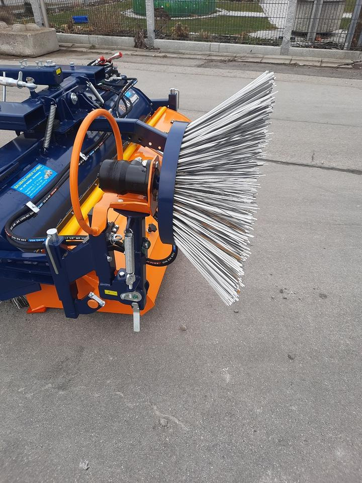 Broom Kehrmaschine Kramer 1,2, 1,5, 1,8 2,3 2,8m Euro Radlader Hoflader: picture 9 Broom Kehrmaschine Kramer 1,2, 1,5, 1,8 2,3 2,8m Euro Radlader Hoflader: picture 9