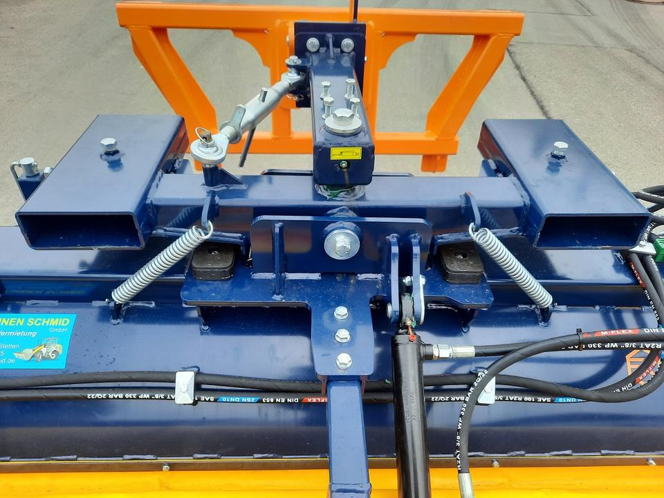 Broom Kehrmaschine Kramer 1,2, 1,5, 1,8 2,3 2,8m Euro Radlader Hoflader: picture 7 Broom Kehrmaschine Kramer 1,2, 1,5, 1,8 2,3 2,8m Euro Radlader Hoflader: picture 7