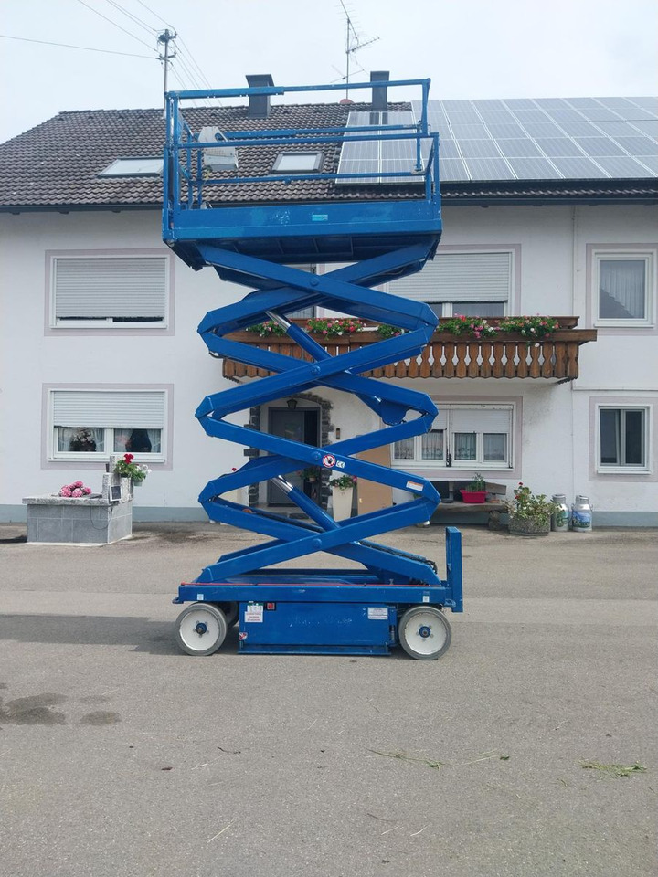 Skyjack 3226 Elektro Scherenarbeitsbühne - Truck mounted aerial platform: picture 2 Skyjack 3226 Elektro Scherenarbeitsbühne - Truck mounted aerial platform: picture 2