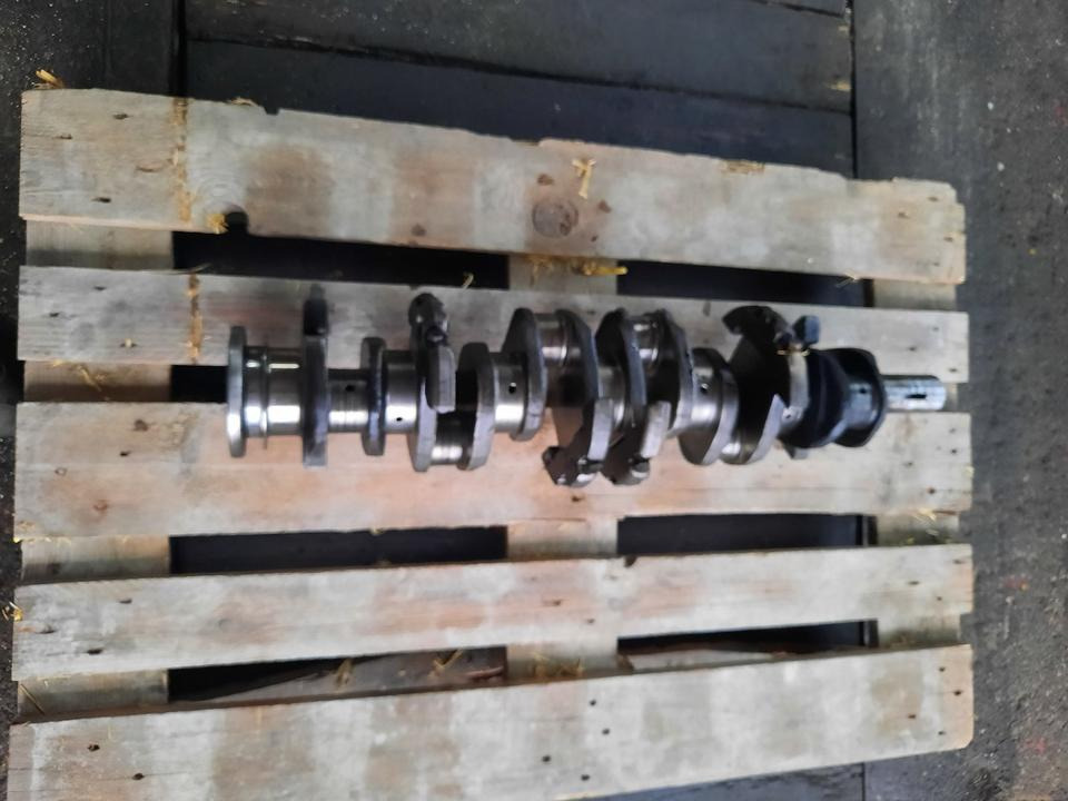 Unimog MB trac Kurbelwelle OM 352 Mercedes Benz - Crankshaft for Agricultural machinery: picture 1 Unimog MB trac Kurbelwelle OM 352 Mercedes Benz - Crankshaft for Agricultural machinery: picture 1