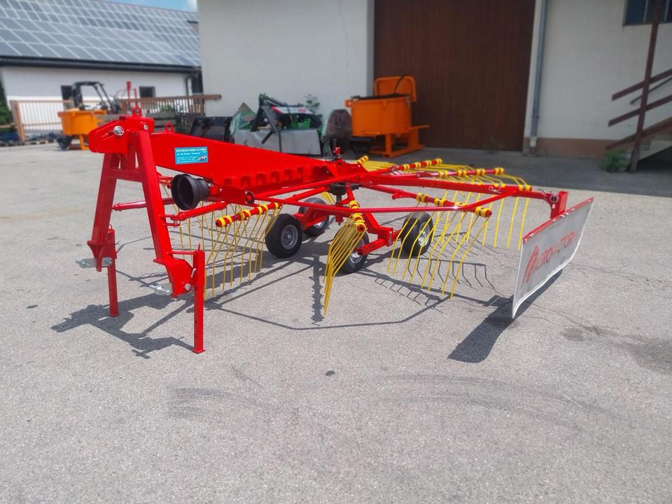 Neuen Kreiselschwader Schwader 4,2m KN-420 Claas - Tedder/ Rake: picture 1 Neuen Kreiselschwader Schwader 4,2m KN-420 Claas - Tedder/ Rake: picture 1