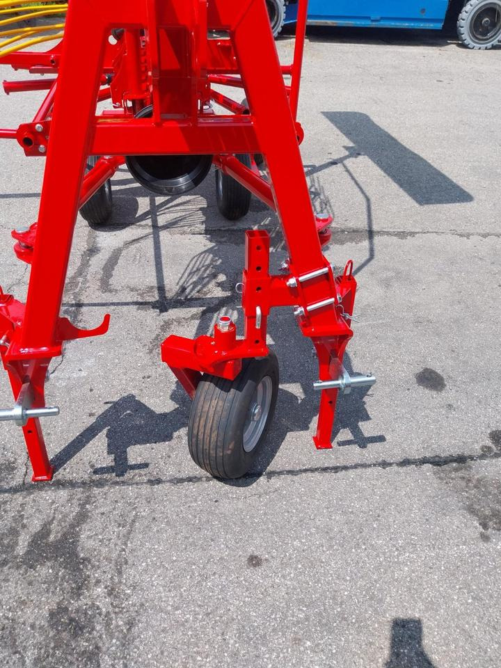 Neuen Kreiselschwader Schwader 4,2m KN-420 Traktor Schlepper - Tedder/ Rake: picture 3 Neuen Kreiselschwader Schwader 4,2m KN-420 Traktor Schlepper - Tedder/ Rake: picture 3