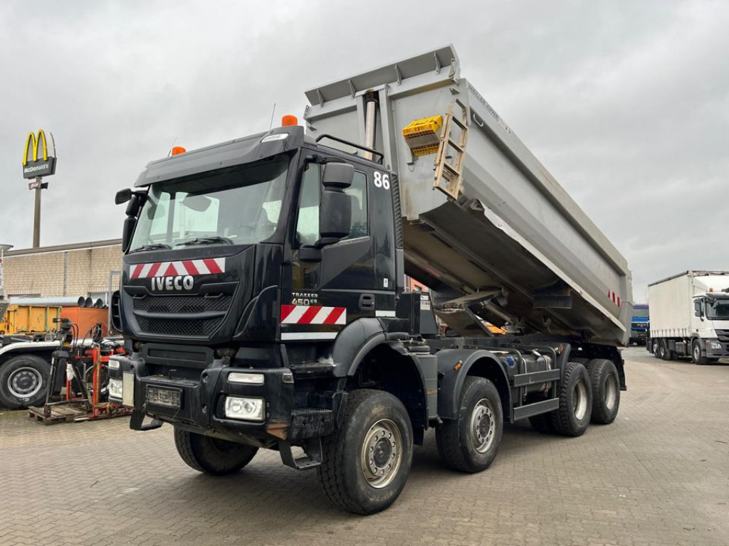 IVECO-MAGIRUS TRACKER AD450TW 4 Achs Muldenkipper Meiller - Dumper: picture 1 IVECO-MAGIRUS TRACKER AD450TW 4 Achs Muldenkipper Meiller - Dumper: picture 1