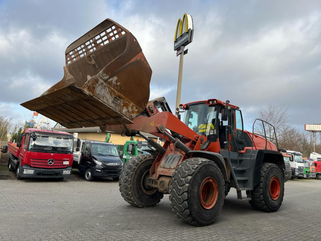 LIEBHERR Radlader L 566 Radlader - Wheel loader: picture 1 LIEBHERR Radlader L 566 Radlader - Wheel loader: picture 1