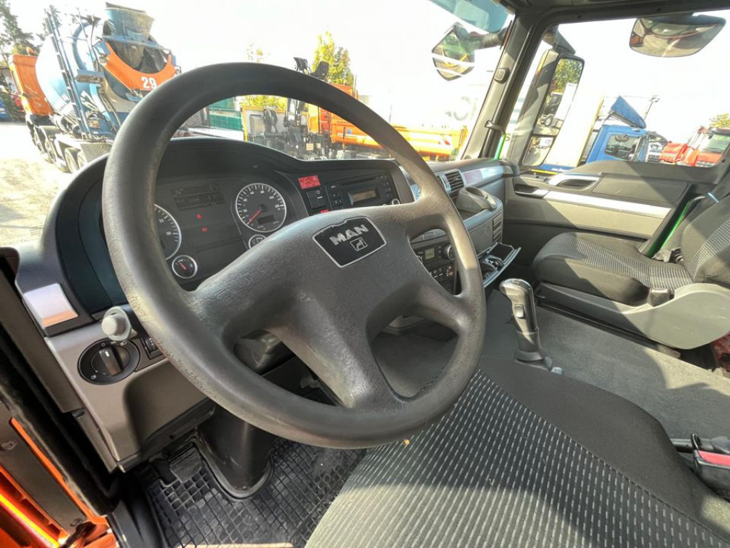 Hook lift truck, Crane truck MAN TG-S 26.400 6x4H-2 BL Abrollkipper mit Kran Lift Lenk: picture 9 Hook lift truck, Crane truck MAN TG-S 26.400 6x4H-2 BL Abrollkipper mit Kran Lift Lenk: picture 9