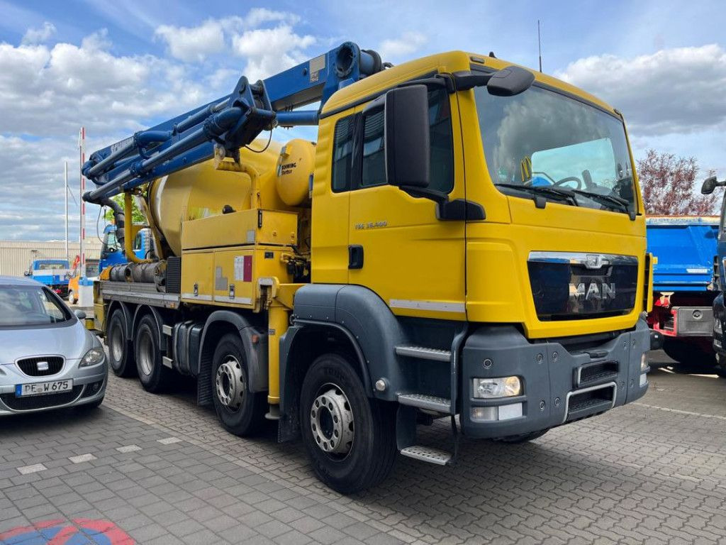 MAN TG-S 35.360 8x4 BB Pumi Pumi 24mKolbenpumpe deut - Concrete pump truck: picture 2 MAN TG-S 35.360 8x4 BB Pumi Pumi 24mKolbenpumpe deut - Concrete pump truck: picture 2