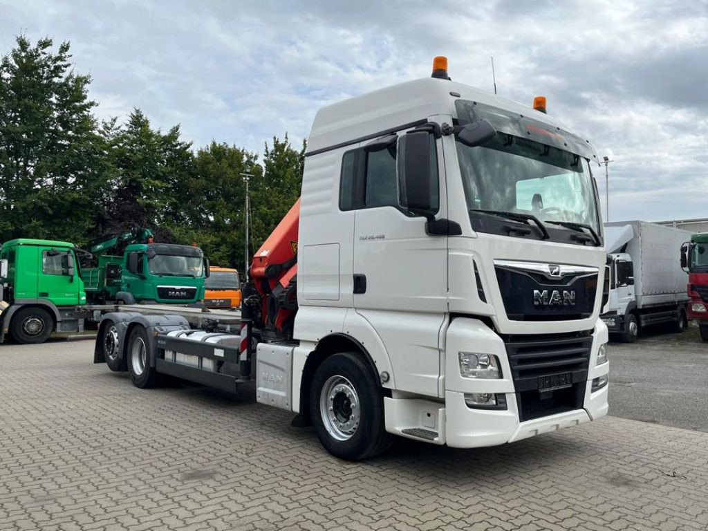 MAN TG-X 26.460 6x2-2 BL Pritsche Kran PK 24.001/Fun - Crane truck: picture 2 MAN TG-X 26.460 6x2-2 BL Pritsche Kran PK 24.001/Fun - Crane truck: picture 2