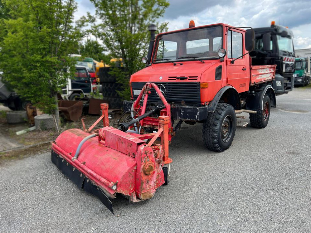 MERCEDES-BENZ Unimog U 424 2-Achs Allradkipper Front+Heckhydraulik Besen - Tipper: picture 1 MERCEDES-BENZ Unimog U 424 2-Achs Allradkipper Front+Heckhydraulik Besen - Tipper: picture 1