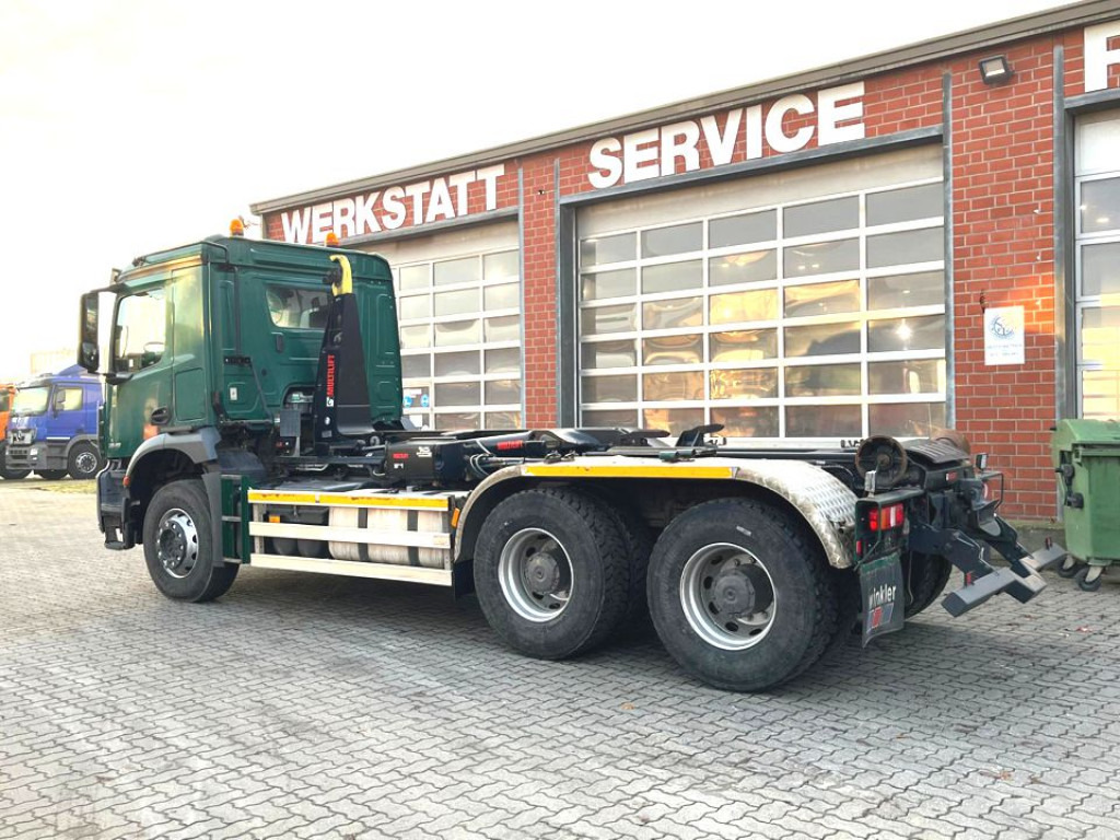 Mercedes-Benz Arocs Abrollkipper 2646 6x4 kurzer Radstand - Hook lift truck: picture 4 Mercedes-Benz Arocs Abrollkipper 2646 6x4 kurzer Radstand - Hook lift truck: picture 4