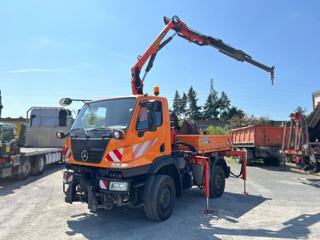 Mercedes-Benz Unimog U20 2-Achs Allradkipper Kran Palfinger Kr - Tipper, Crane truck: picture 1 Mercedes-Benz Unimog U20 2-Achs Allradkipper Kran Palfinger Kr - Tipper, Crane truck: picture 1