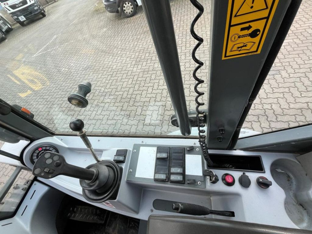 Wheel loader Radlader 750 Allrad Radlader Klappschaufel+Gabel: picture 8