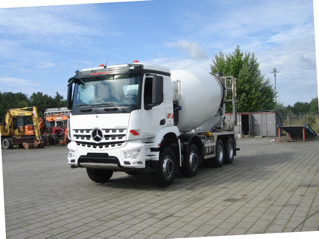 MERCEDES-BENZ Arocs 3240 B 8x4 Betonmischer Deutsch Top AP Achsen - Truck: picture 2 MERCEDES-BENZ Arocs 3240 B 8x4 Betonmischer Deutsch Top AP Achsen - Truck: picture 2