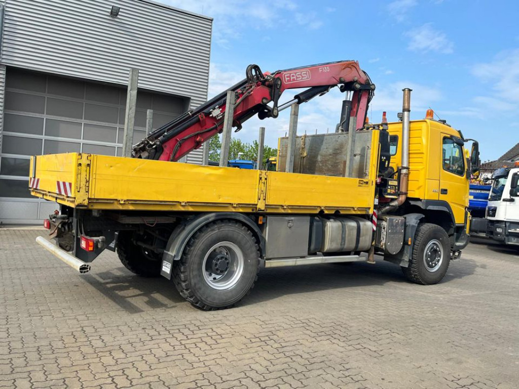 Leasing of VOLVO (S) Truck FM 330 4x4 Pritsche Kran Singelreifen Funkfernbedienung VOLVO (S) Truck FM 330 4x4 Pritsche Kran Singelreifen Funkfernbedienung: picture 8
