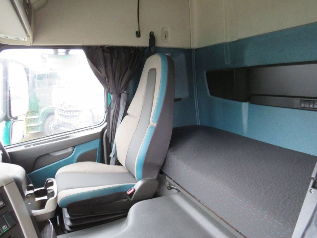 Leasing of Volvo FM 380 Pritsche LBW LBW 2to Tautli.+Edscha  Volvo FM 380 Pritsche LBW LBW 2to Tautli.+Edscha: picture 13